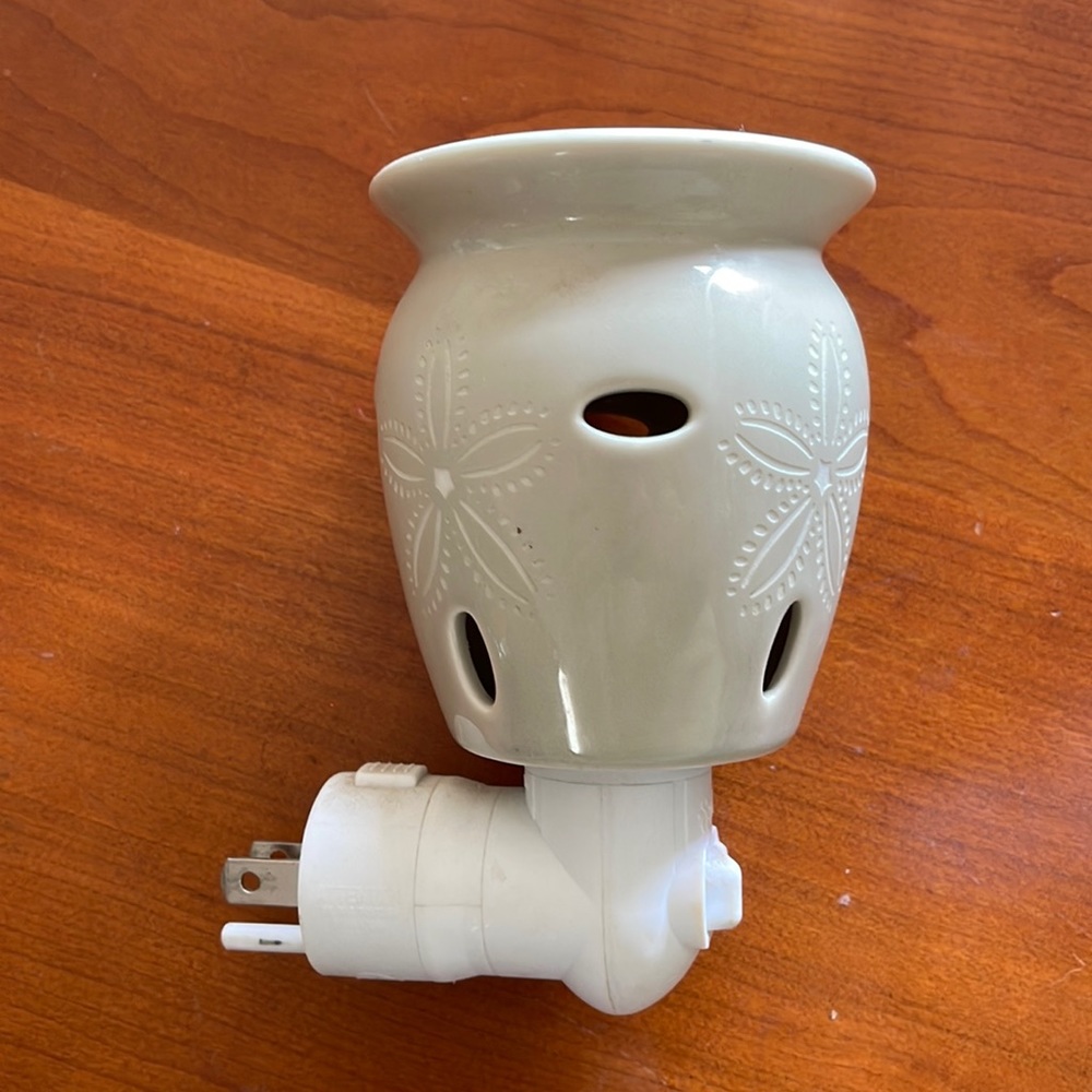 Scentsy plug-in wax warmer used